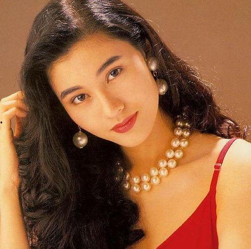 李嘉欣现场吃瓜事件,意外瞬间引发网络热议